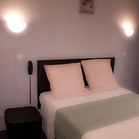 Hotel Bien-Etre Париж Екстериор снимка