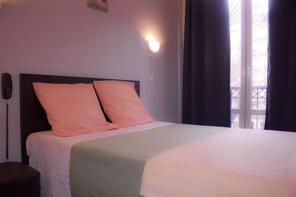 Hotel Bien-Etre Париж Екстериор снимка